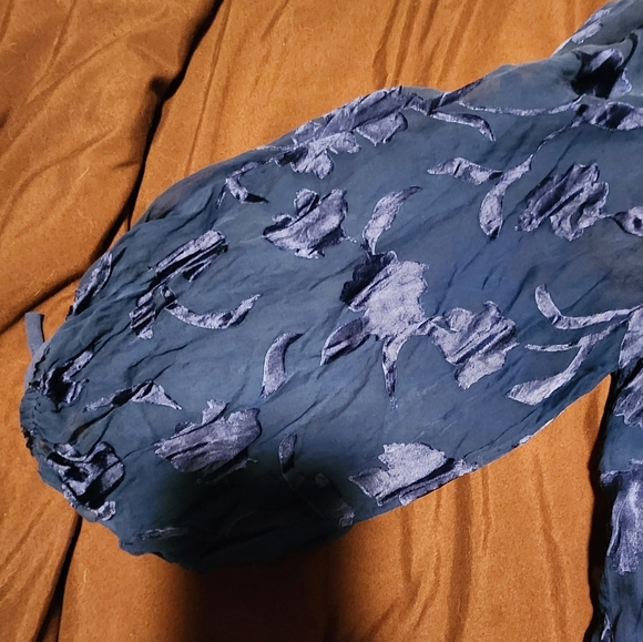 Whbm silk off shoulder dark blue blouse size XL - Picture 2 of 7